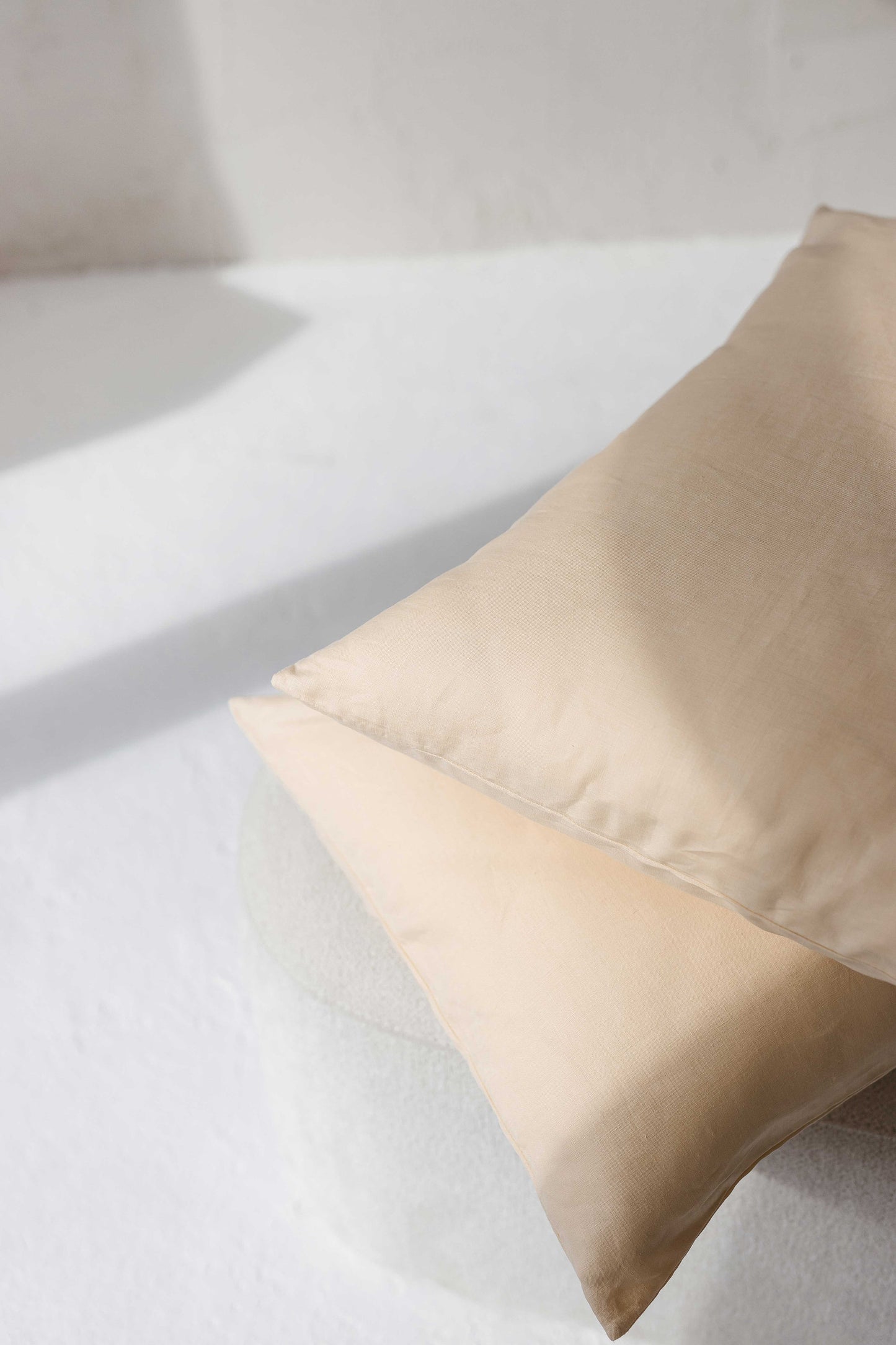 Soft Linen Pillowcase with Envelope Closure