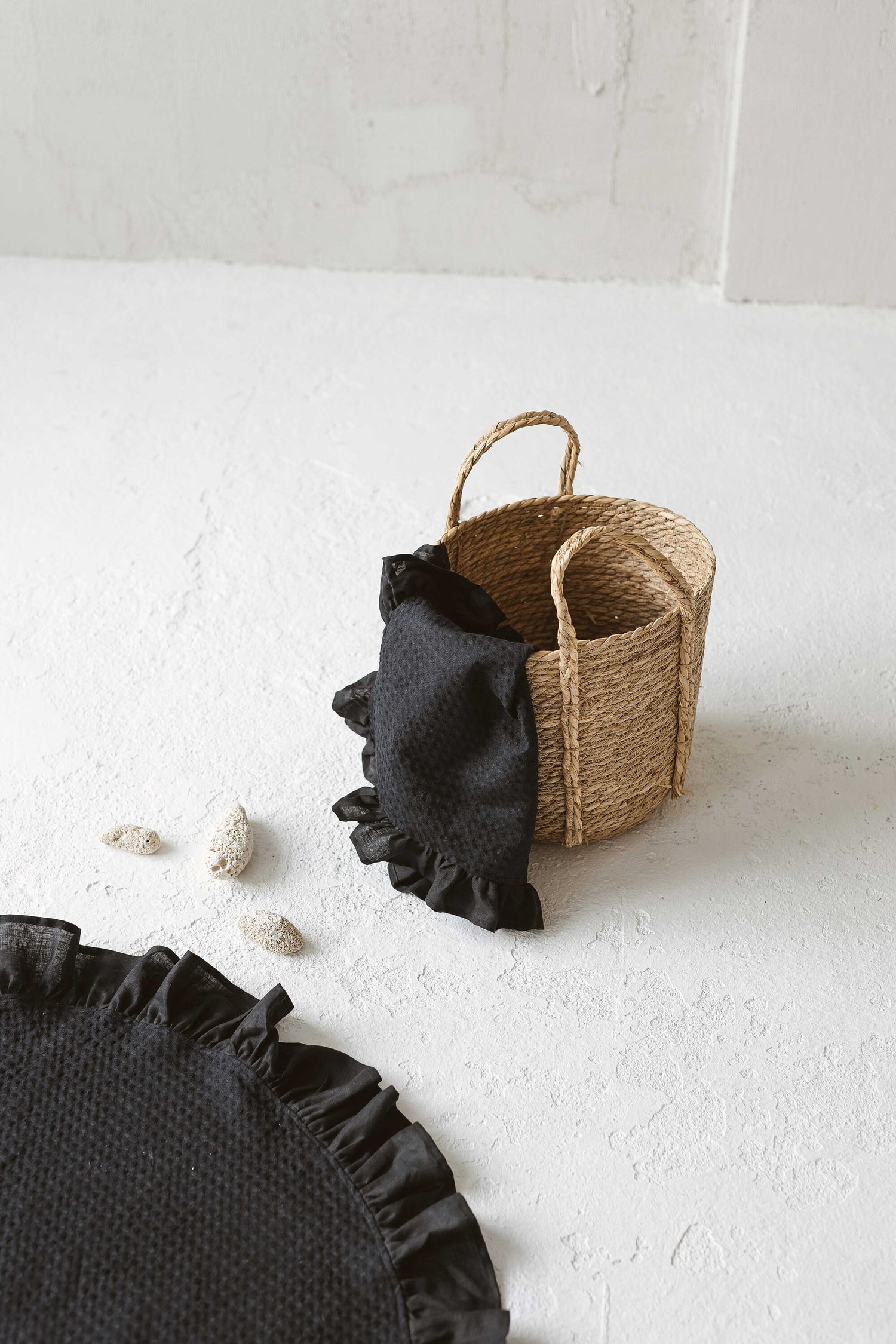 Linen Bath Towel Set. Soft Waffle Linen Towels For Face, Hands and Bat –  Isole Linen